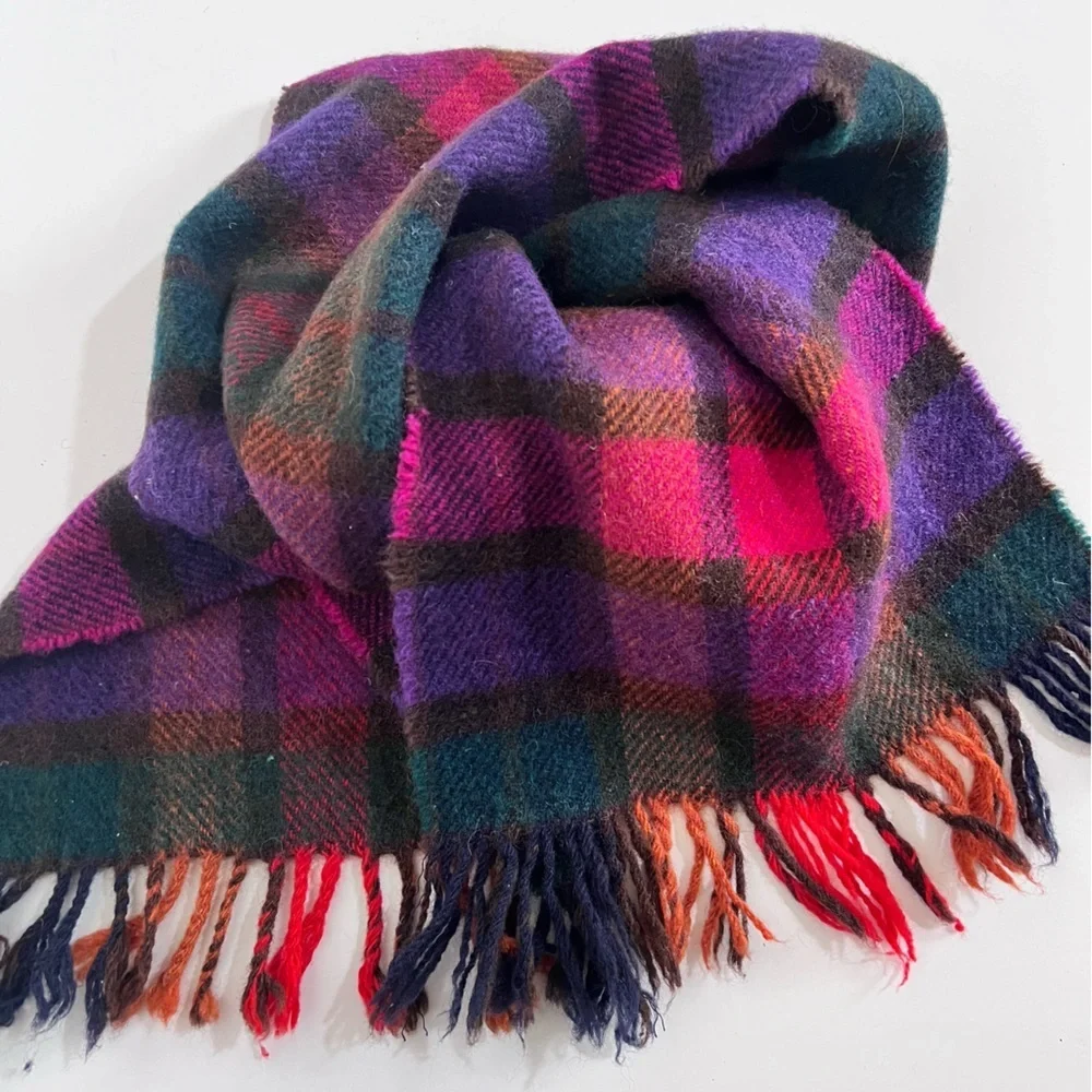 Green Grove Weavers Scotland Multi Color Plaid Tartan Wool Fringe Scarf Unisex